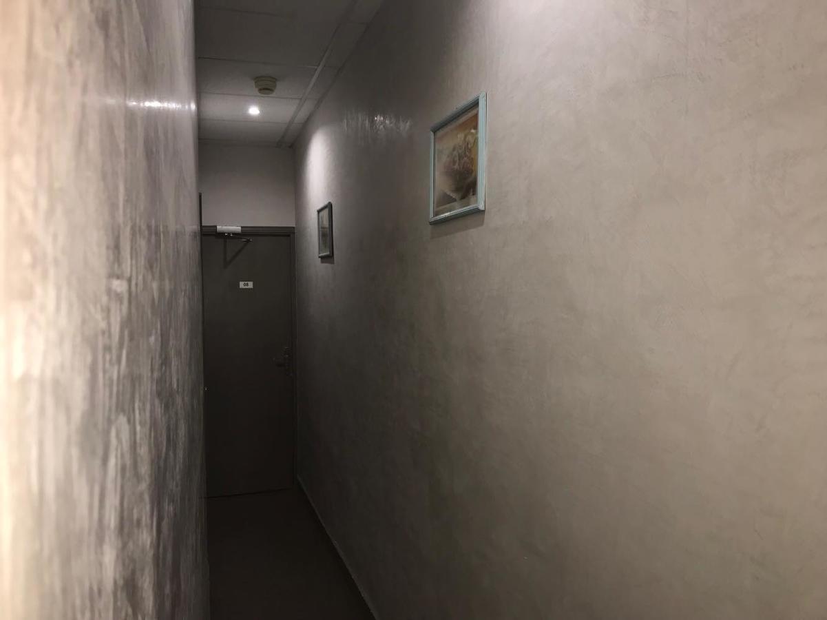 ホテル デ フォンテーヌ パリ エクステリア 写真